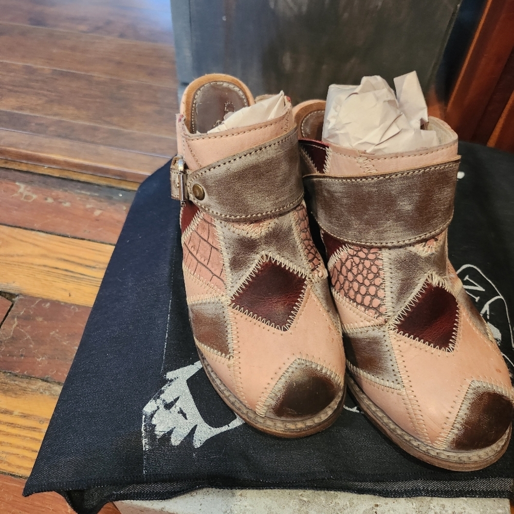 Freebird by Steven Patchwork Mules - Blush Pink and Cream - Picture 3 of 6
